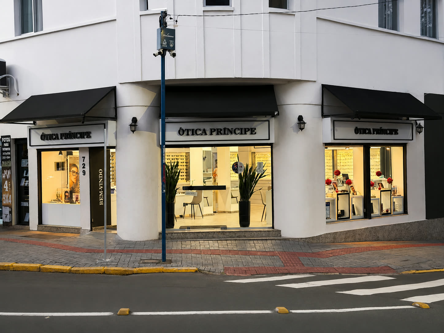 Fachada da ótica em Joinville, Ótica Príncipe na Rua do Príncipe, 729